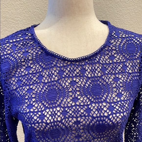 TOMMY BAHAMA Elegant Blue Lace Women's Top SZ Lg - Picture 2 of 5